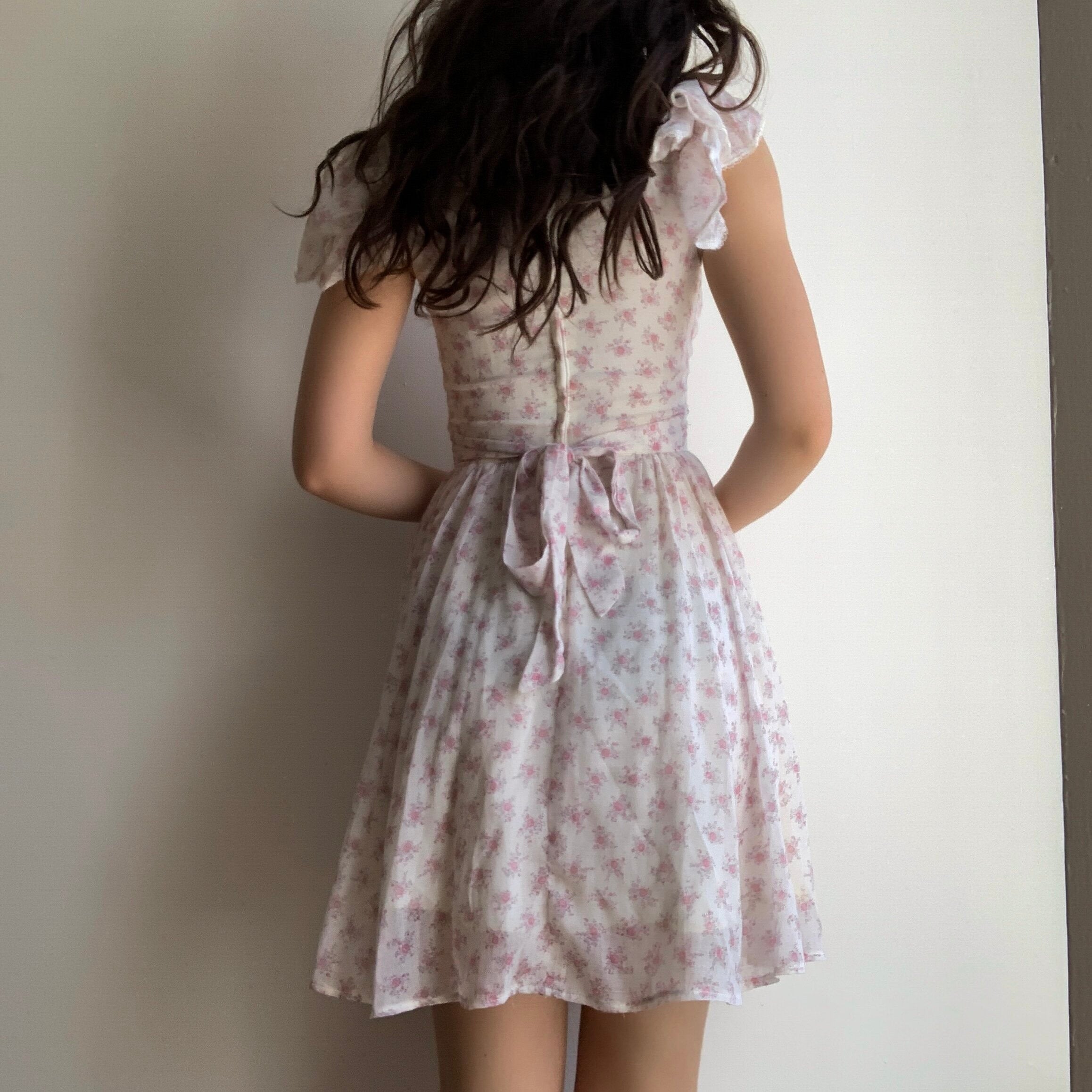 Gunne Sax Floral Mini Dress (XS/S) – Nuvonu